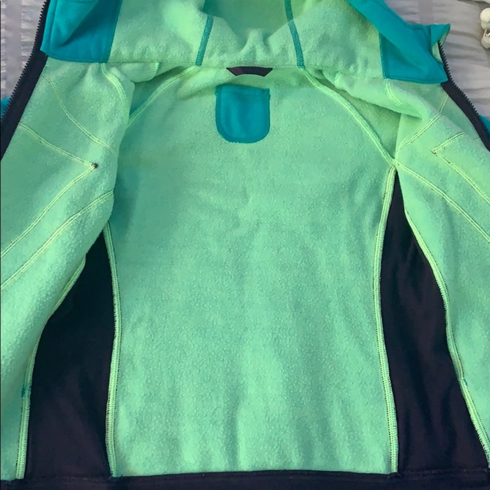 Ivivva jacket - Picture 3 of 8